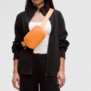 NWT Lululemon everywhere belt bag OG RARE tiger color